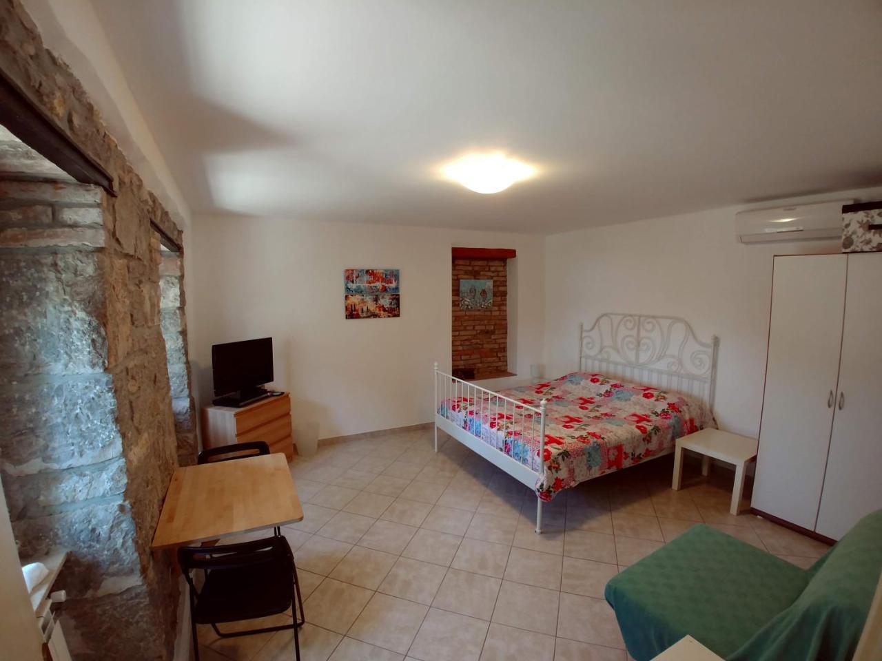 Guesthouse Toticevi Риека Экстерьер фото