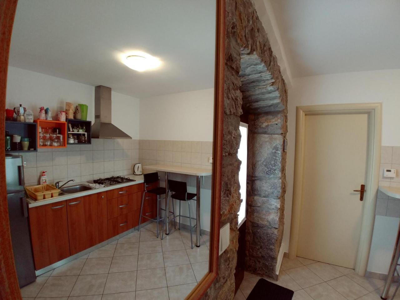 Guesthouse Toticevi Риека Экстерьер фото
